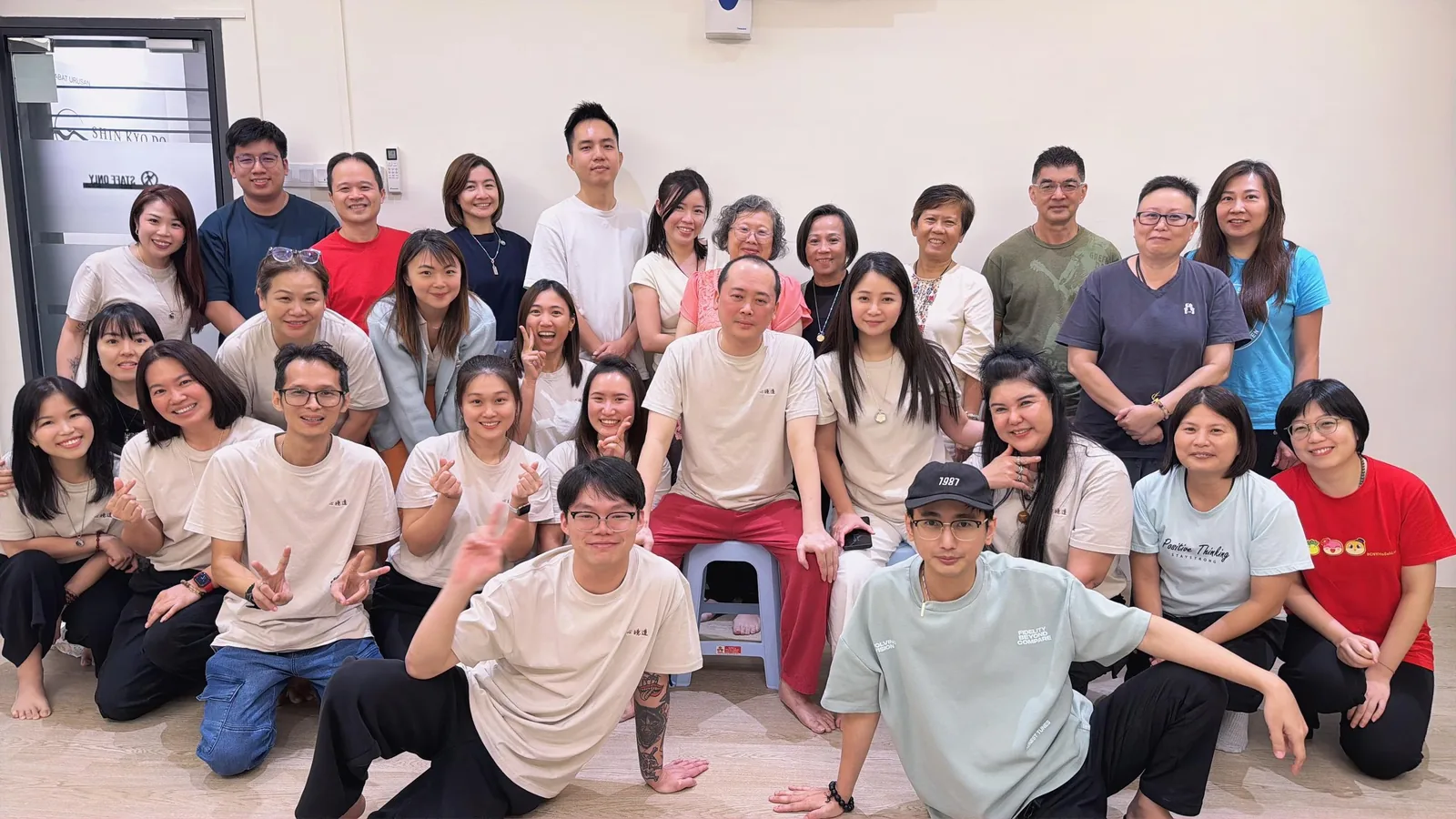 灵修进阶学员课后合影 Advanced Spiritual Practice class group photo